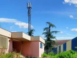 #20844 Capannone industriale con area di pertinenza
