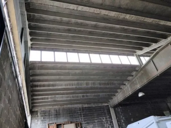 #15781 Capannone industriale con piazzale