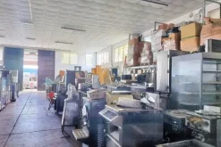 #19502 Capannone industriale con uffici e area di pertinenza