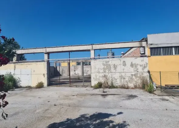 #2537742 Capannone industriale da riqualificare