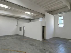 Capannone industriale 840mq in vendita – PU