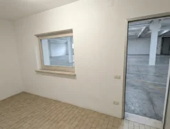 Capannone industriale 840mq in vendita – PU