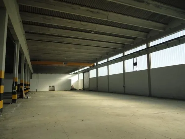 #2700 Capannone in zona industriale