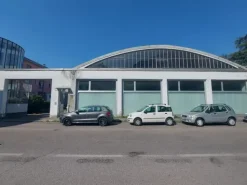 #19977 Capannone per esposizione e ricovero di autovetture con uffici