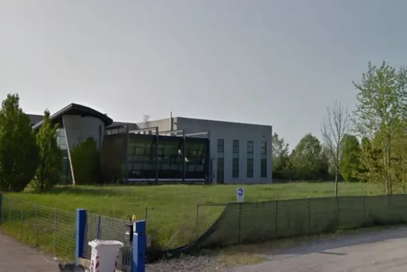 #2520009 Capannone produttivo moderno con uffici
