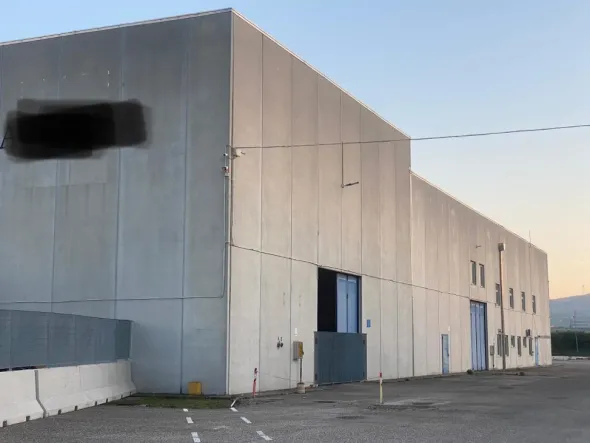 Capannone zona industriale Melfi ( PZ )