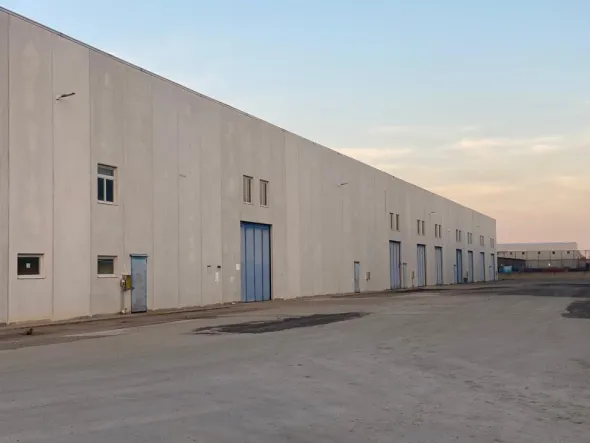 Capannone zona industriale Melfi ( PZ )