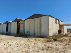 #10007 Capannoni industriali con corte di pertinenza
