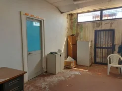 #10007 Capannoni industriali con corte di pertinenza