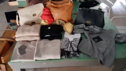 2#5286 Capi di abbigliamento