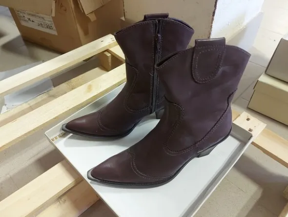 2#7749 Capi di abbigliamento e accessori