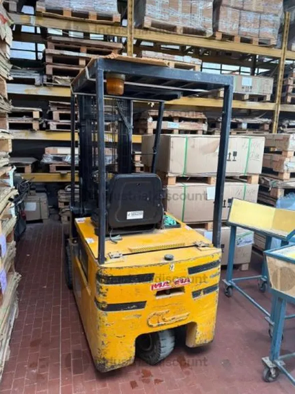 9#9009 Carrelli elevatori
