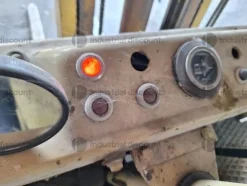 7#9649 Carrelli elevatori Clark e Om