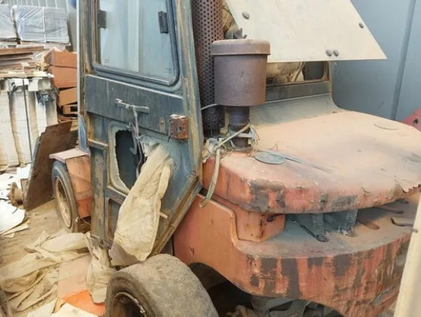 1#7884 Carrelli elevatori Lugli 405 E