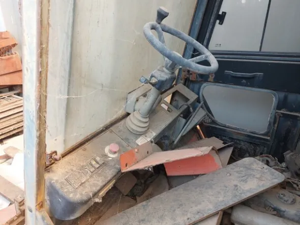 1#7884 Carrelli elevatori Lugli 405 E