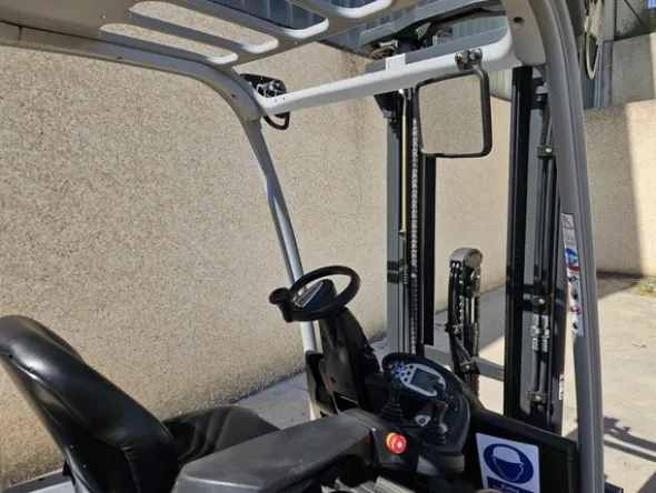7#8563 Carrello elettrico STILL