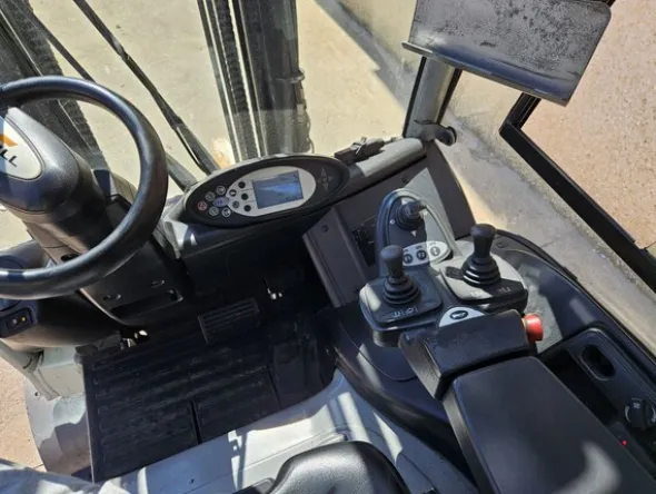2#8563 Carrello elettrico STILL