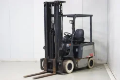 CARRELLO ELEVATORE