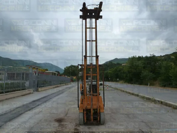 Carrello elevatore a gas OM BM10
