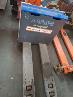 42#8350 CARRELLO ELEVATORE ARMANNI TPE SL SMART