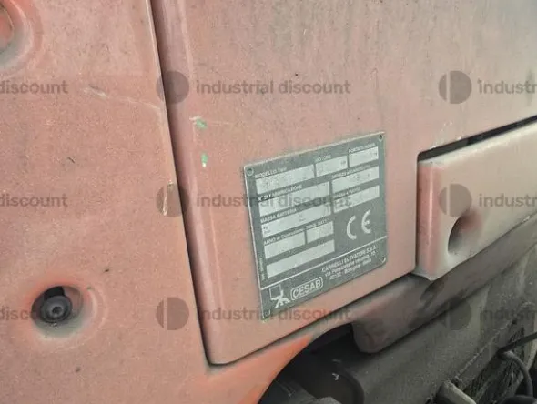 4#10272 Carrello elevatore Cesab attrezzature varie