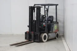 CARRELLO ELEVATORE ELETTRICO