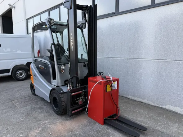 Carrello elevatore elettrico 4 ruote Still RX 60-35