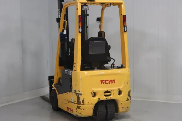 CARRELLO ELEVATORE ELETTRICO