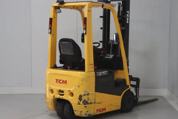 CARRELLO ELEVATORE ELETTRICO