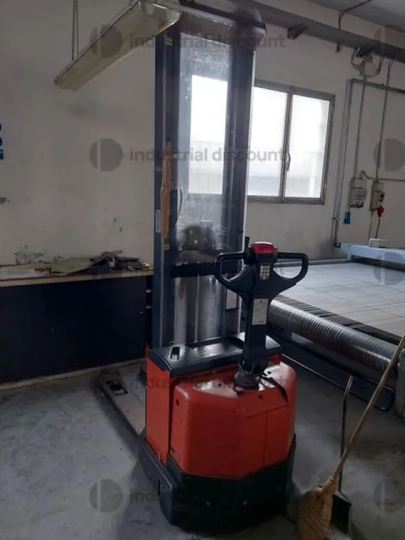 9#8878 Carrello elevatore e transpallet