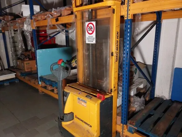 20#8059 Carrello elevatore Jungheinrich