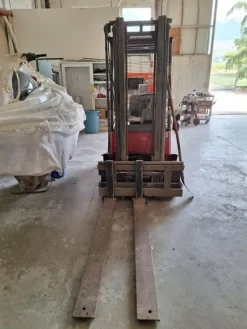 2#8760 Carrello elevatore Linde