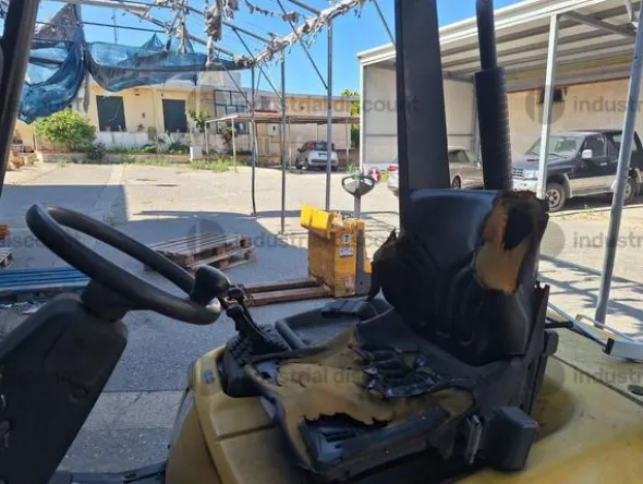 13#9825 Carrello elevatore OM