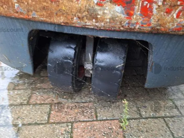 2#8718 Carrello elevatore OM