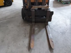 2#7899 Carrello elevatore Om E15C