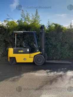 2#9140 Carrello elevatore OM E50N