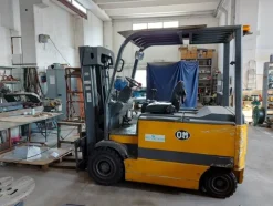 1#7899 Carrello elevatore OM EU30