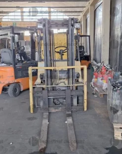 23#10019 Carrello elevatore TCM