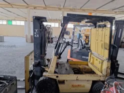 23#10019 Carrello elevatore TCM