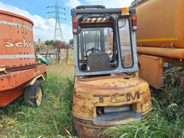 28#8350 CARRELLO ELEVATORE TCM FD
