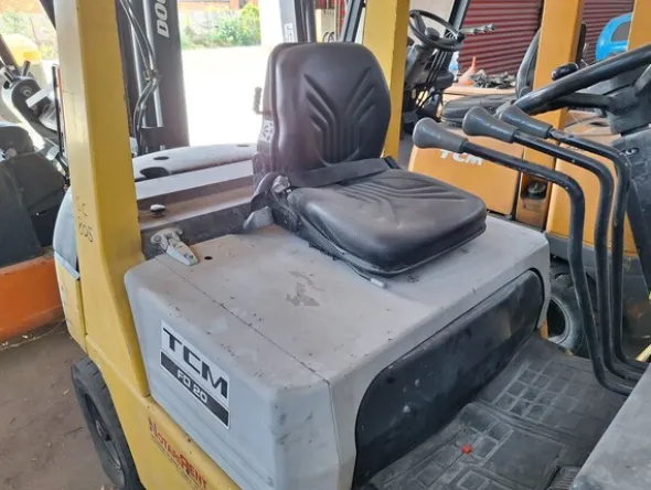 4#8350 CARRELLO ELEVATORE TCM FHD20Z3T