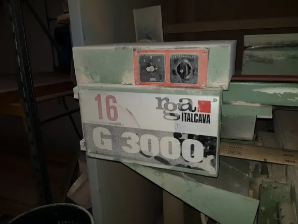 4#5191 Carteggiatrice levigatrice a nastro RGA Italcava