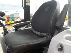 2015 CAT 908M pala gommata