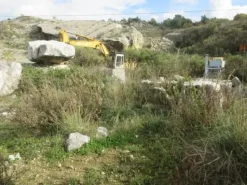 #8926 Cava di calcare e terreni estrattivi