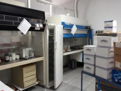 11#3675 Centrifuga Beckman e HPLC Akta basis 10 Amersham