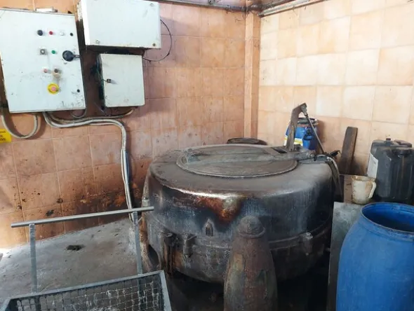 23#8259 Centrifuga di estrazione