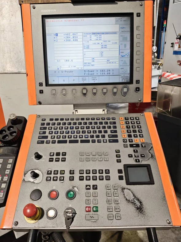Centro di lavoro CNC MIKRON VCE 1000X PRO