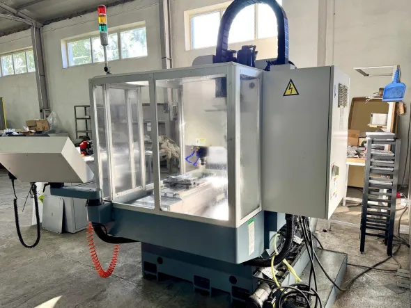 Centro di lavoro CNC WAFO VS-8 SMART
