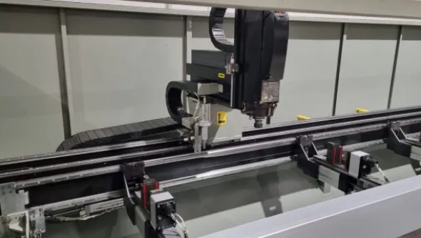 Centro di lavoro Emmegi Phantomatic T3 A