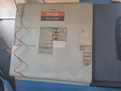 1#8413 Centro di lavoro Mazak VTC250